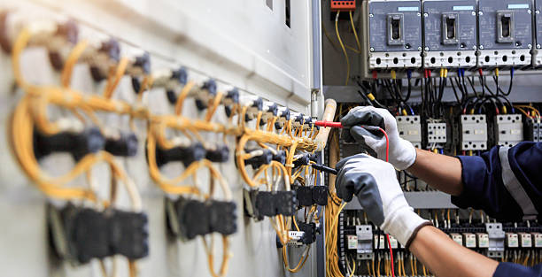 Professional Electrician technician working in Holly Lake Ranch, TX